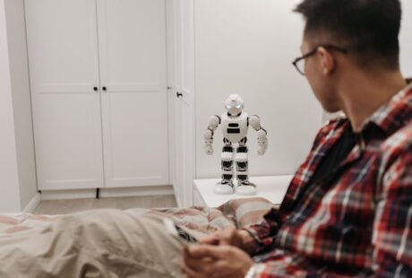 Teknologi og Gadgets: Fremtidens Innovasjoner i Hjemmet
